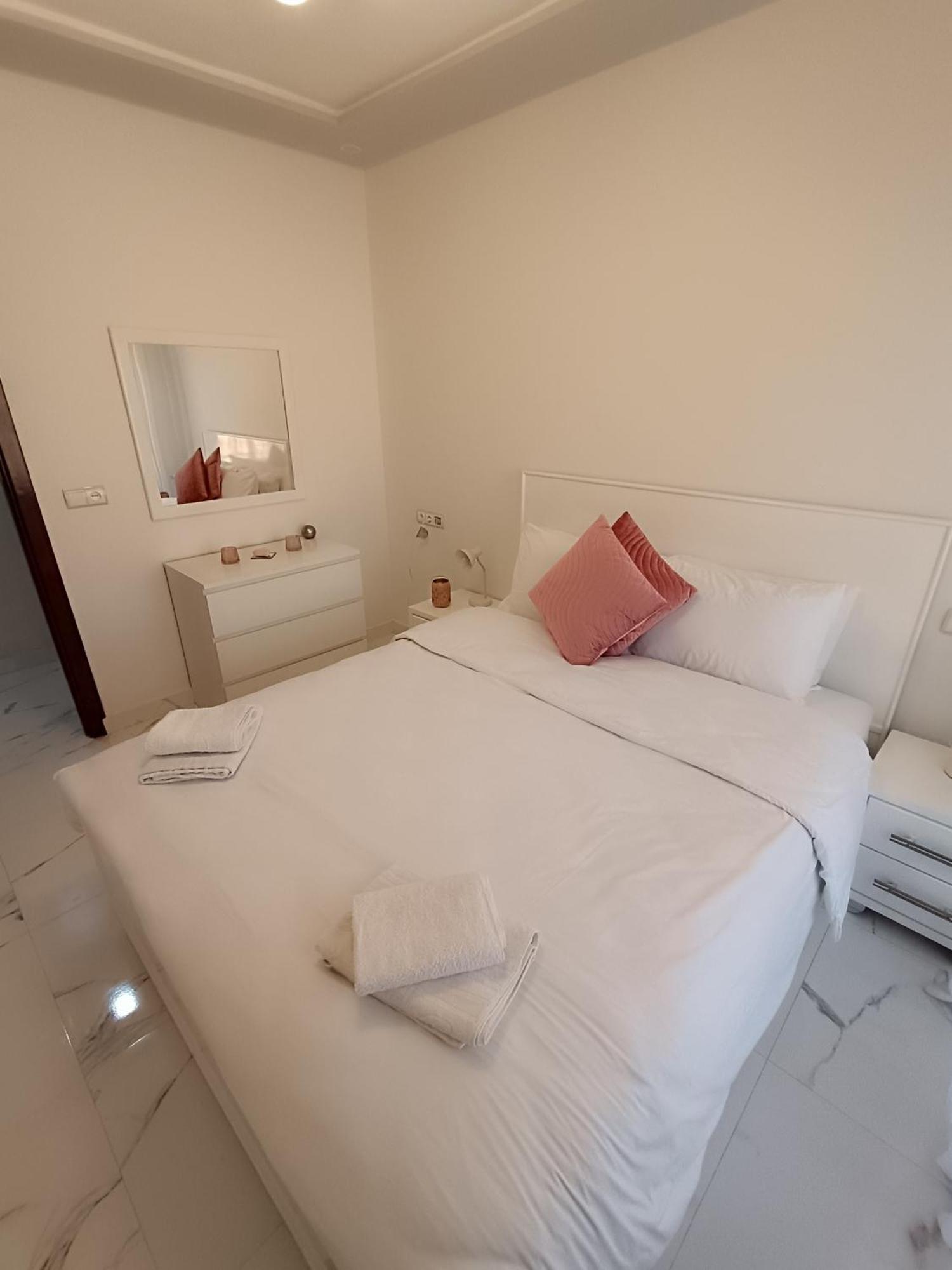 La Jolie Al Jadid Apartment นาดอร์ ภายนอก รูปภาพ